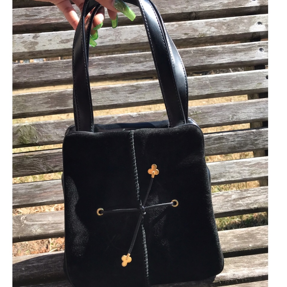 VINTAGE PURSE WITH GOLD DETAIL